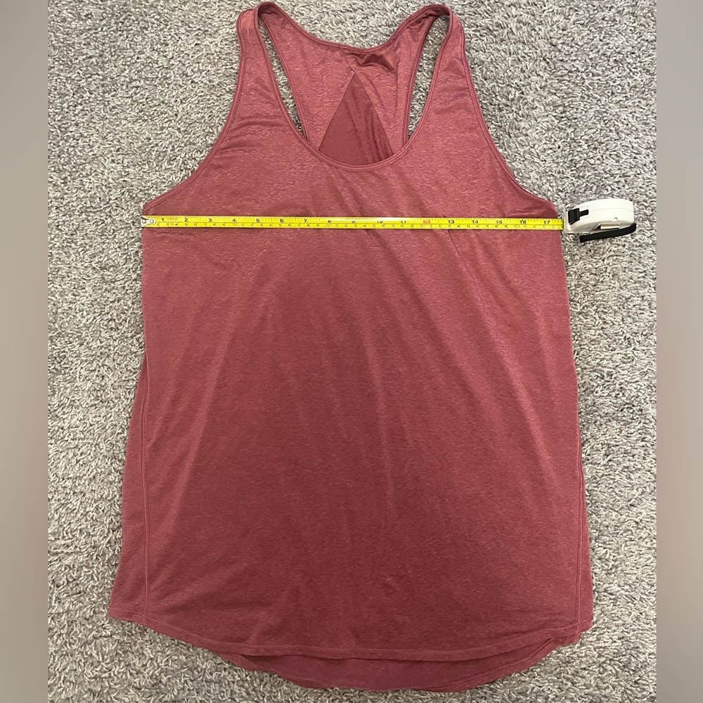 Lululemon Essential Tank Top Pleated Size 8